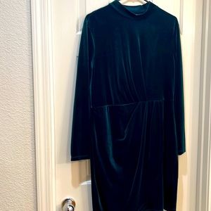 Shein Velvet Hunter Green Dress